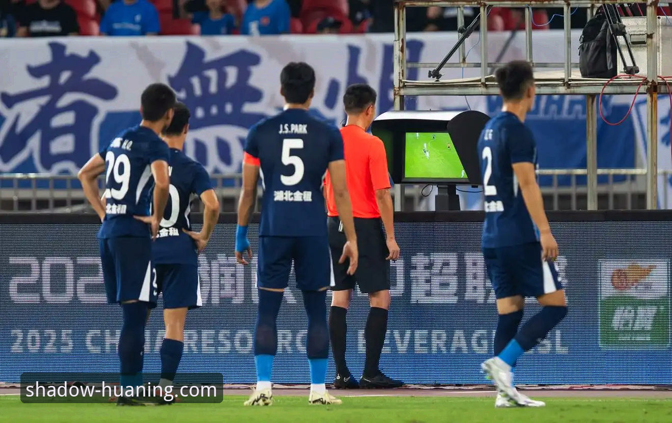 青岛海牛3-1海港：中超第9轮关键战全程回顾与战术解读